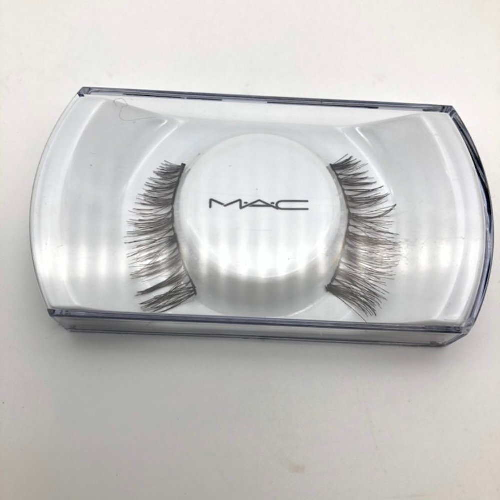 MAC False Lashes with adhesive    NWT - Picture 4 of 5